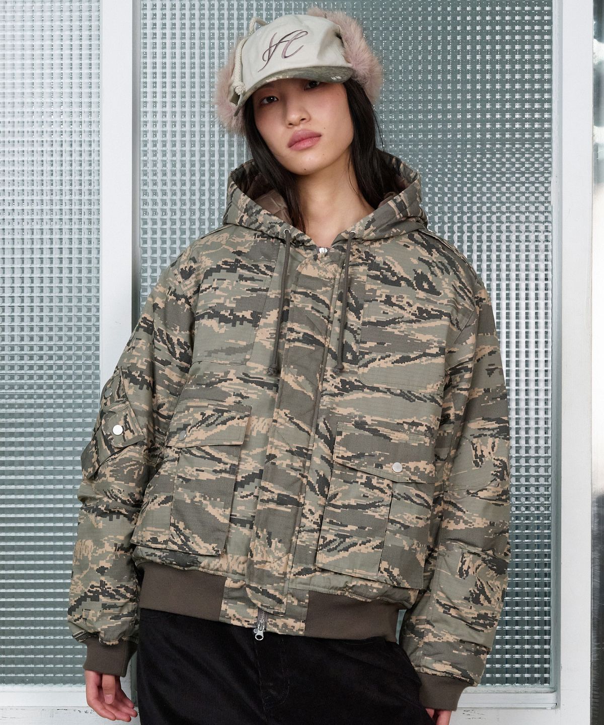 더바이닐하우스(THEVINYLHOUSE) MILITARY HOODED JACKET CAMO