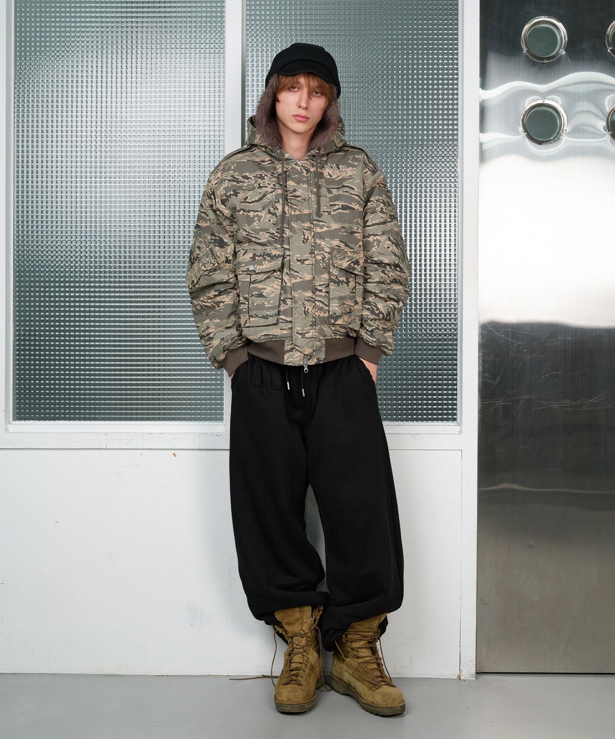 더바이닐하우스(THEVINYLHOUSE) MILITARY HOODED JACKET CAMO