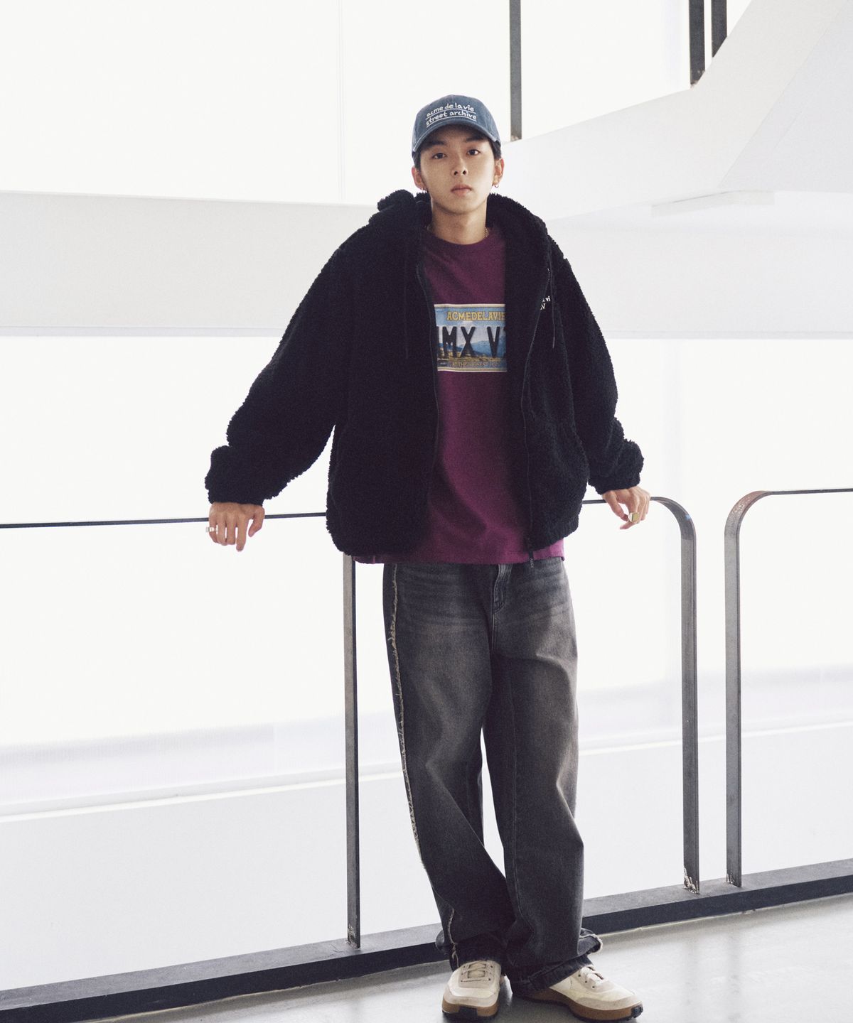 아크메드라비(ACME DE LA VIE) ADLV BOUCLE HOODIE ZIP UP