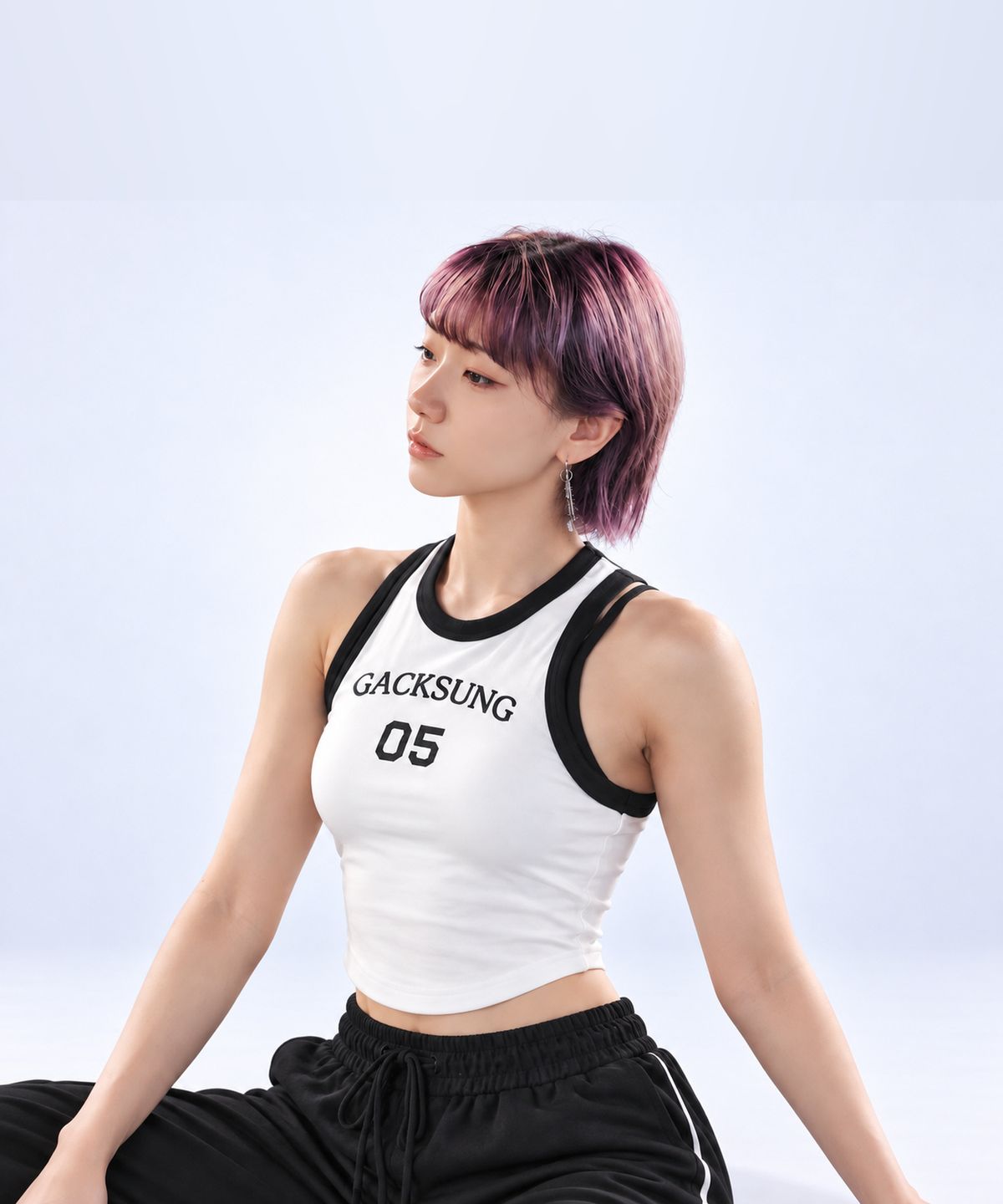 각성(GACKSUNG) 각성 우먼 크롭 슬리브리스 짐웨어 U형 밑단 옆트임