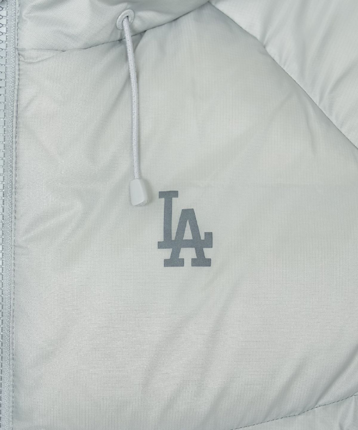 엠엘비(MLB) 고프코어 립스탑 후드 구스 커브패딩 LA (L.Grey)