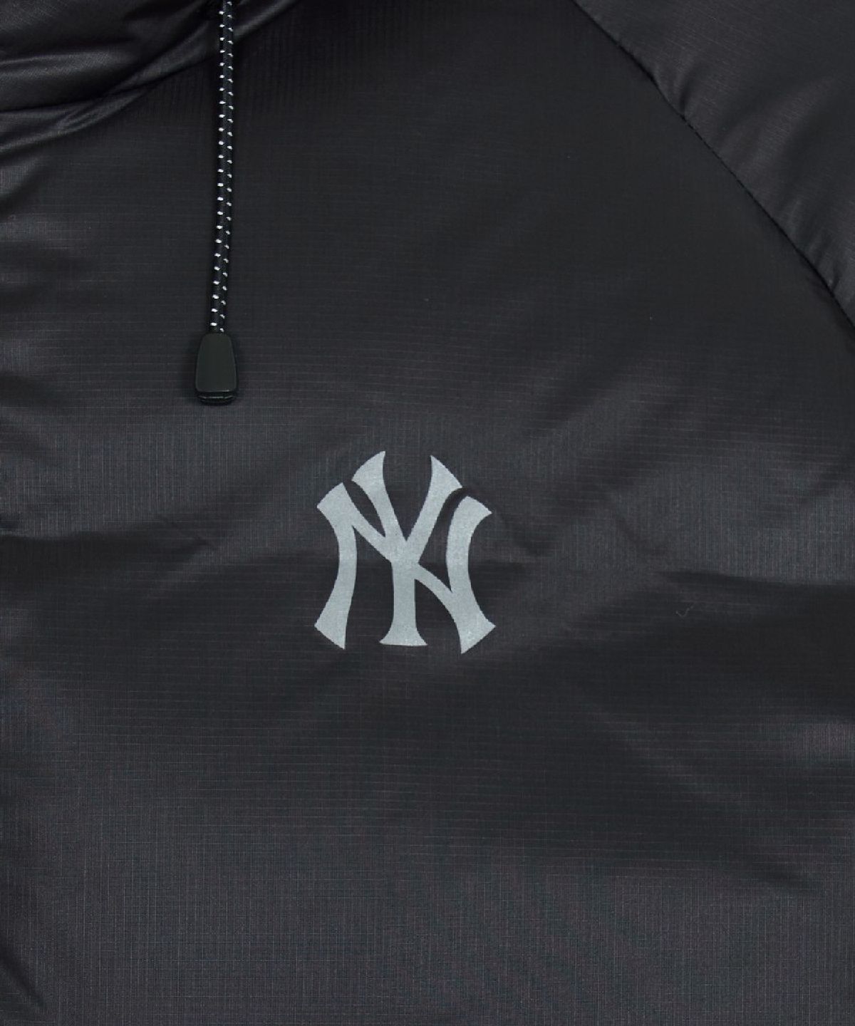 엠엘비(MLB) 고프코어 립스탑 후드 구스 커브패딩 NY (Black)