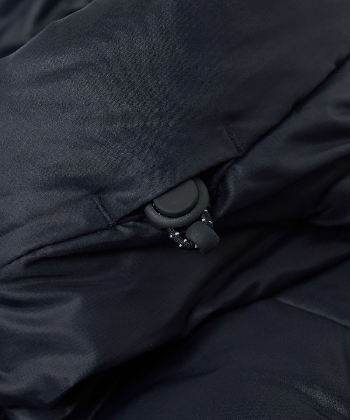엠엘비(MLB) 여성 셔링 후드 크롭패딩 NY (Black)
