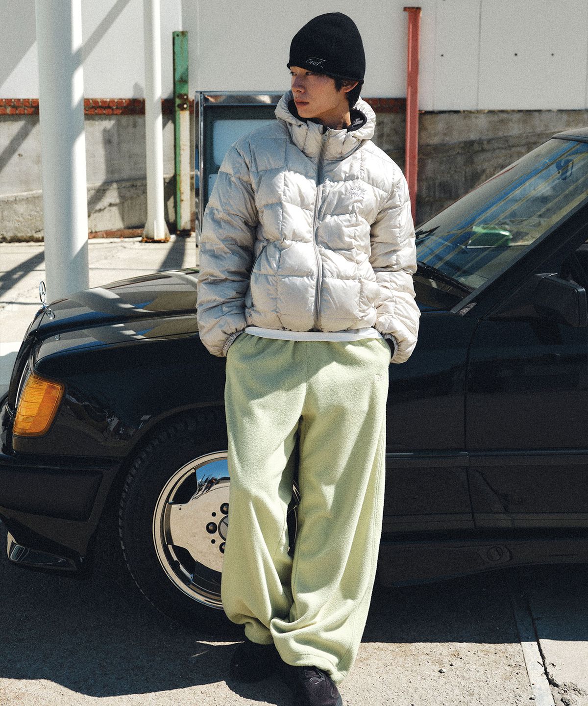 이우트(EEUT) 17 FLEECE PANTS / LIGHT GREEN