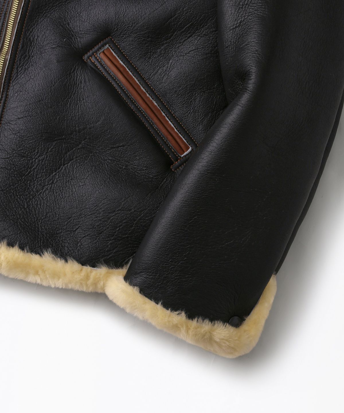 아웃스탠딩(OUTSTANDING) TYPE B-6 MOUTON JACKET_D.BROWN