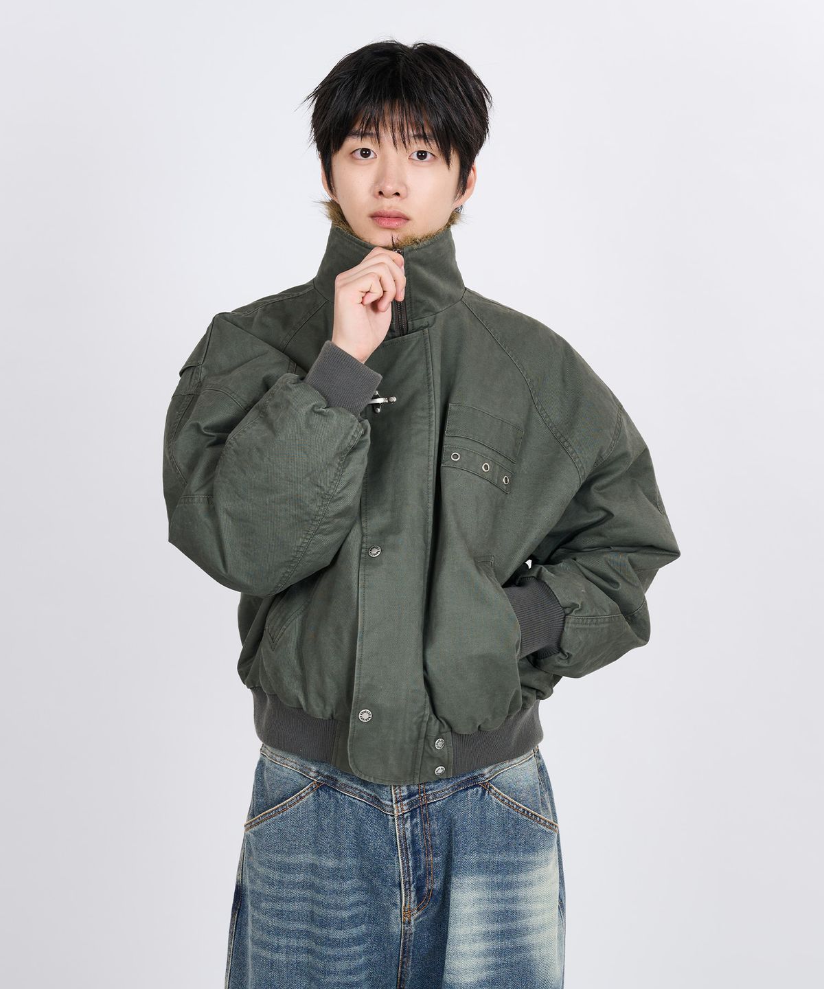 논타입(NONTYPE) MILITARY FUR-NECK FLIGHT BOMBER (KHAKI)