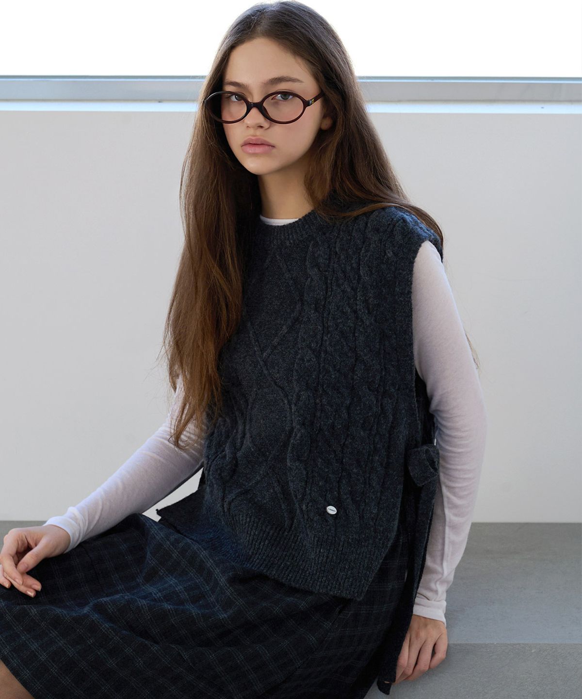 슬로우롤리(SLOWLOLLI) Cable side slit knit vest_4 Colors