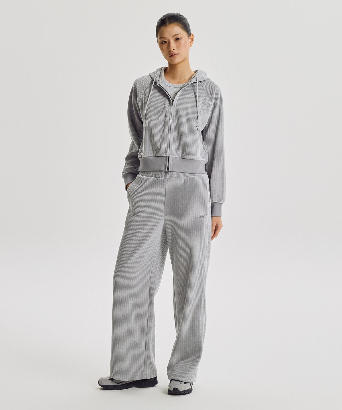 뉴발란스(NEW BALANCE) NBMLG4W032 / WOMEN 벨벳 골지 와이드팬츠 (M/GRAY)