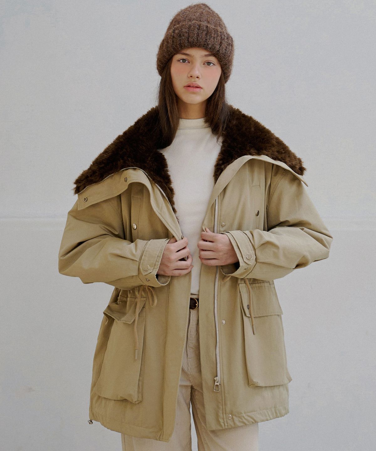 슬로우롤리(SLOWLOLLI) Fur collar field padding jumper_2 Colors