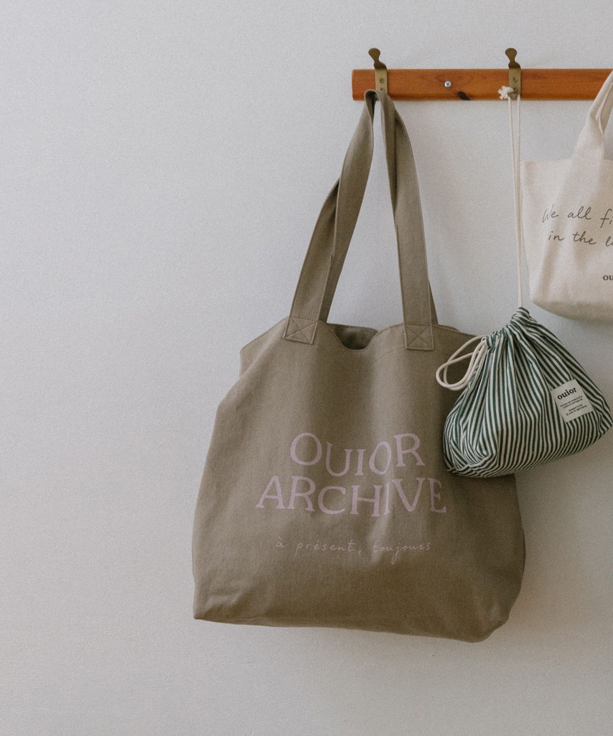 위올(OUIOR) ouior archive bag_brown