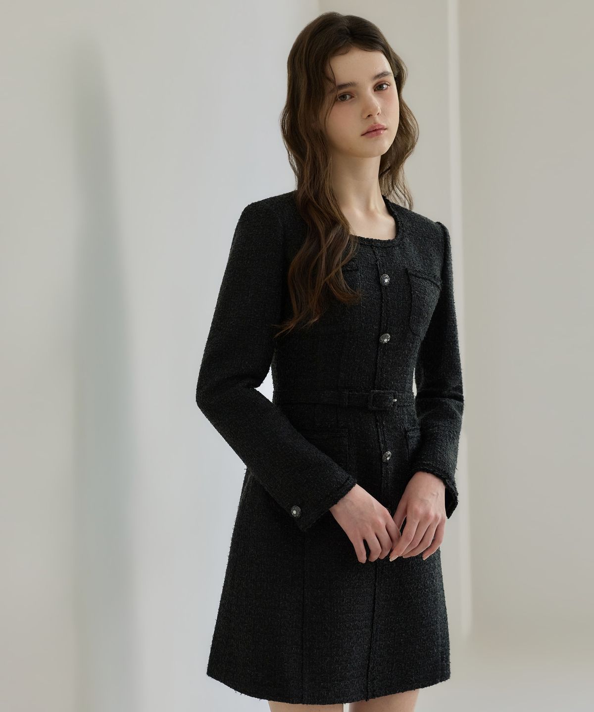 쥴리앤칼라(JULIY&CALLA) 26FW 칼라150 도멘 벨라 트위드 원피스 블랙