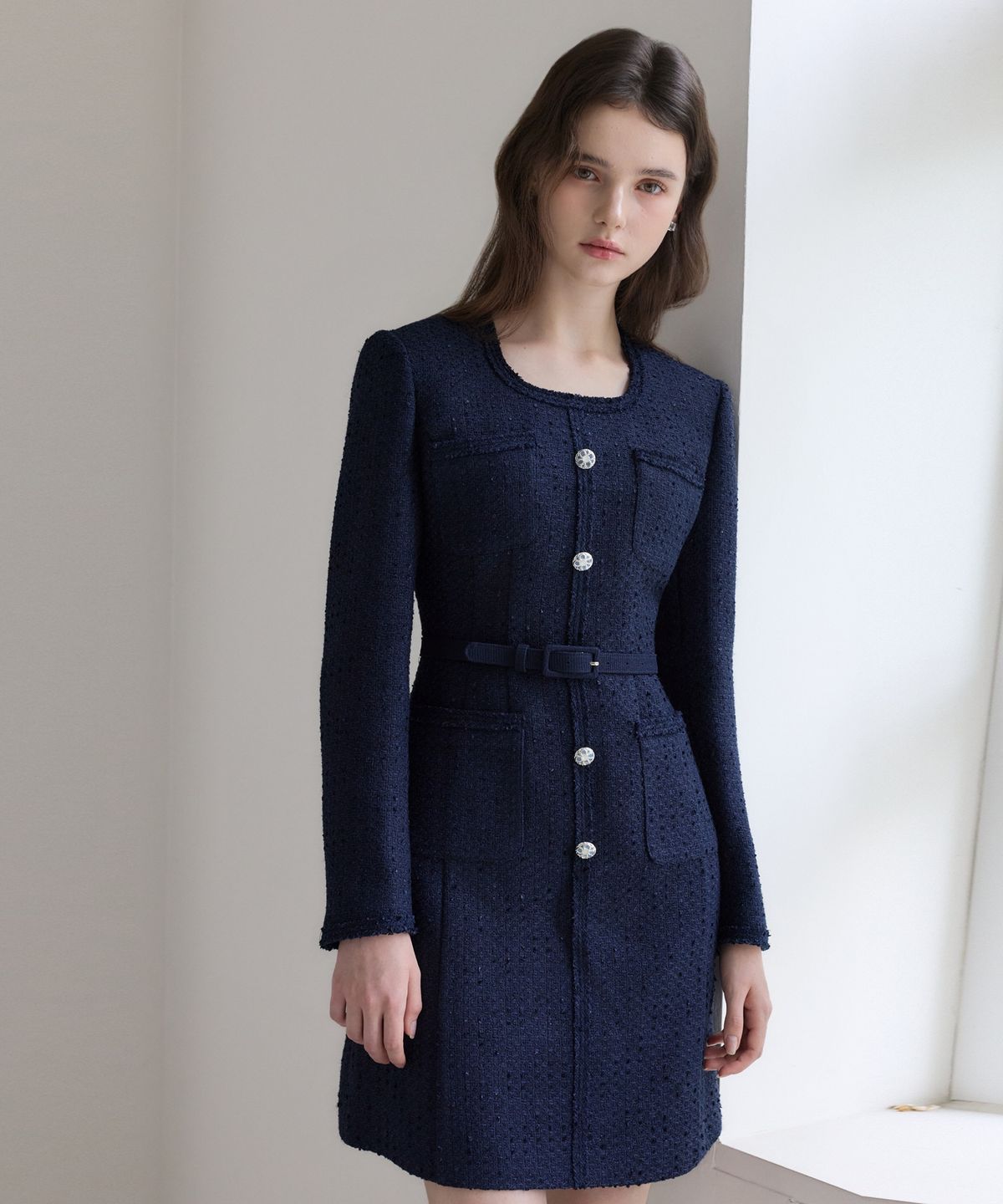 쥴리앤칼라(JULIY&CALLA) 26FW 칼라150 도멘 벨라 트위드 원피스 네이비