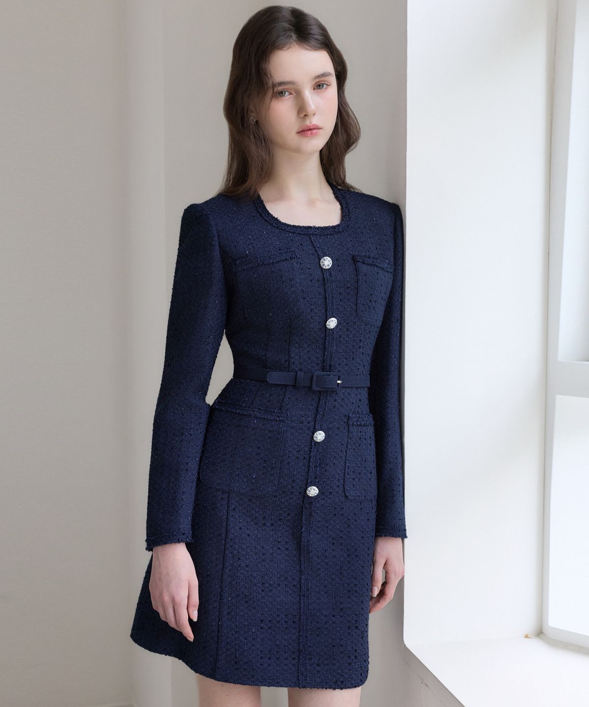 쥴리앤칼라(JULIY&CALLA) 26FW 칼라150 도멘 벨라 트위드 원피스 네이비