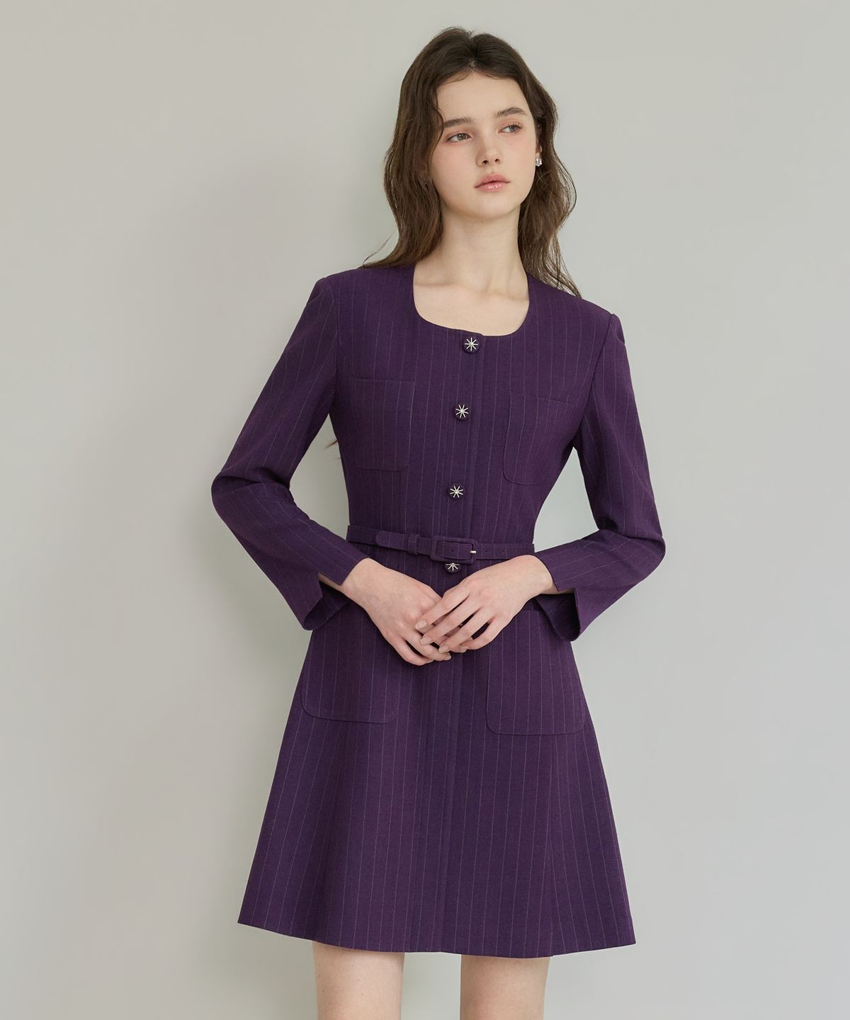쥴리앤칼라(JULIY&CALLA) 26FW 칼라158 도멘 조엘라 스트라이프 원피스 퍼플