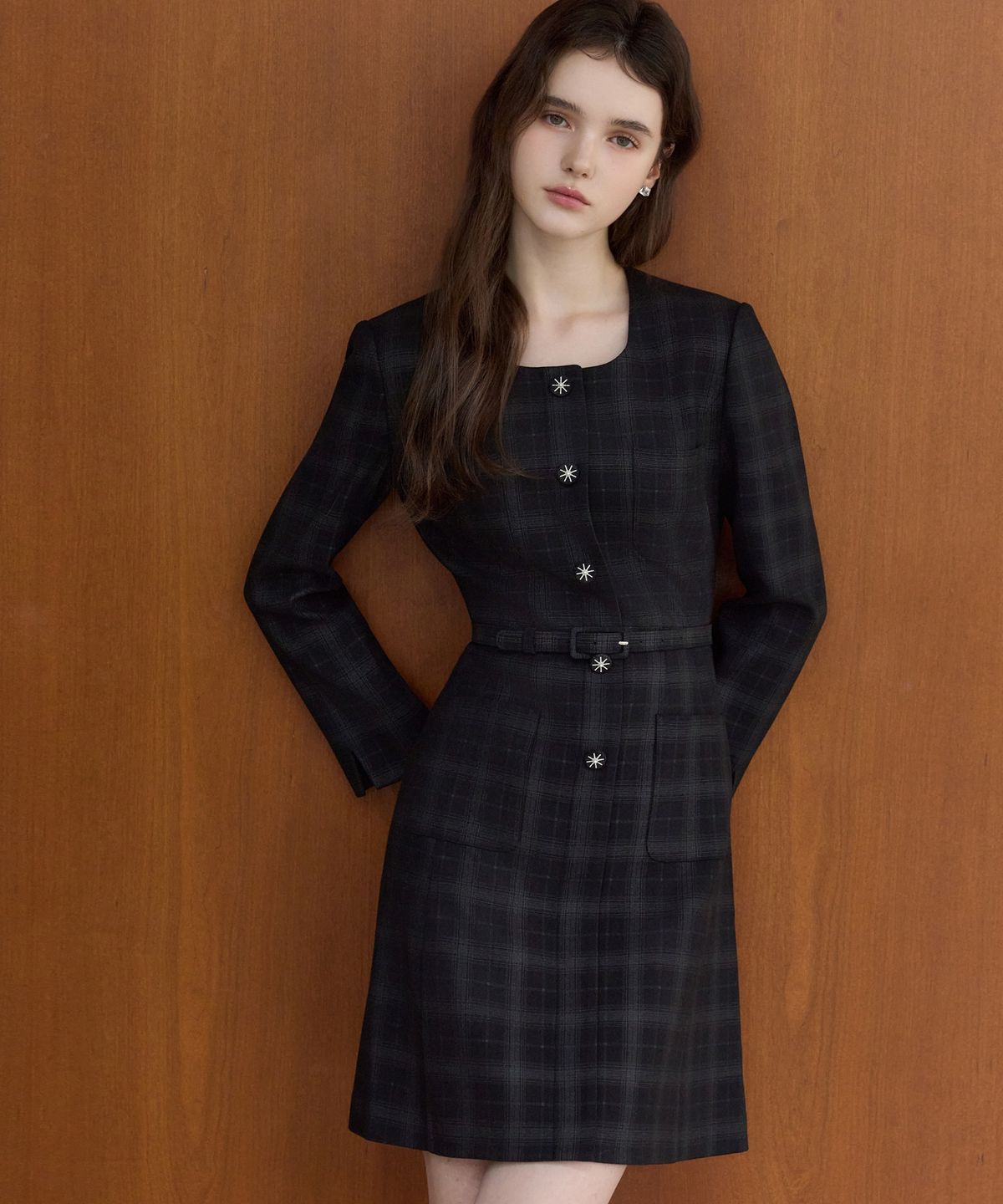 쥴리앤칼라(JULIY&CALLA) 26FW 칼라158 도멘 조엘라 체크 원피스 블랙