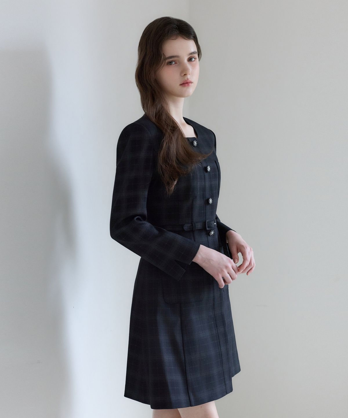 쥴리앤칼라(JULIY&CALLA) 26FW 칼라158 도멘 조엘라 체크 원피스 블랙
