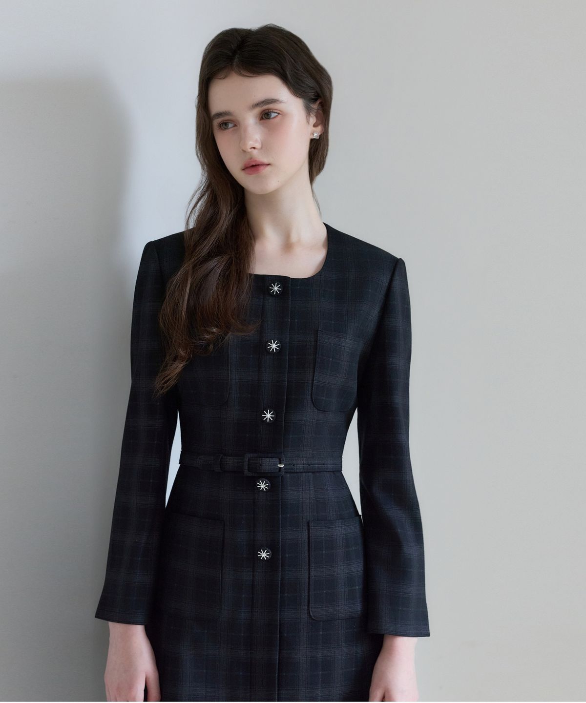 쥴리앤칼라(JULIY&CALLA) 26FW 칼라158 도멘 조엘라 체크 원피스 블랙