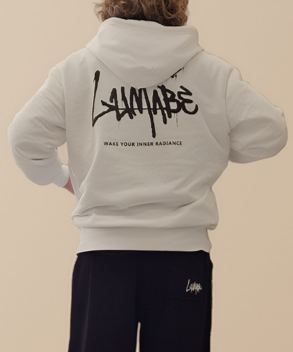 루마베(LUMABE) 오리지널 크라운 백 그래피티 후드집업