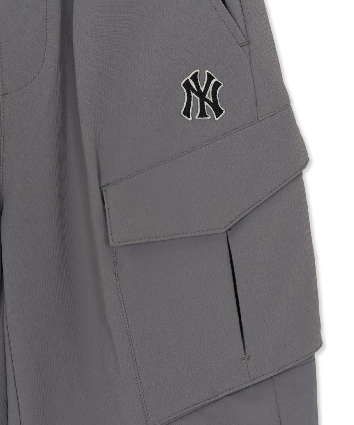 엠엘비 키즈(MLB KIDS) 아웃도어 커브드 포켓 약기모 우븐팬츠 NY (Grey)