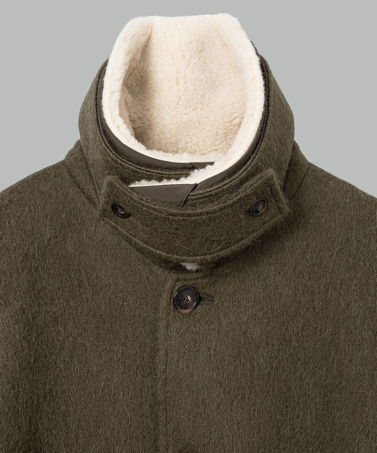 넌블랭크(NONBLANK) 디테쳐블 카라 하프 코트_KHAKI