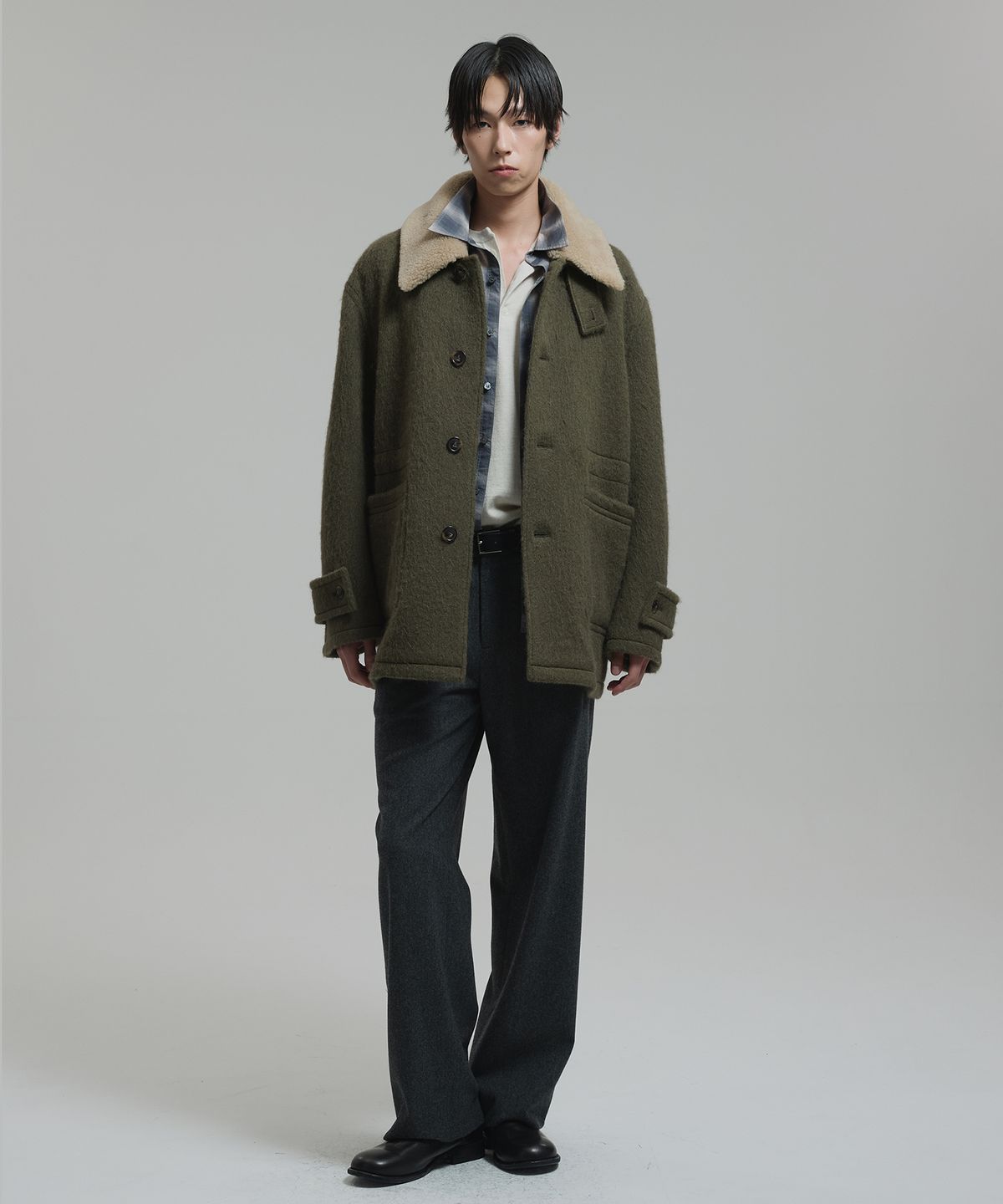 넌블랭크(NONBLANK) 디테쳐블 카라 하프 코트_KHAKI