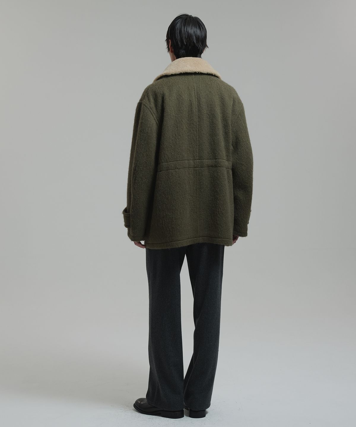 넌블랭크(NONBLANK) 디테쳐블 카라 하프 코트_KHAKI