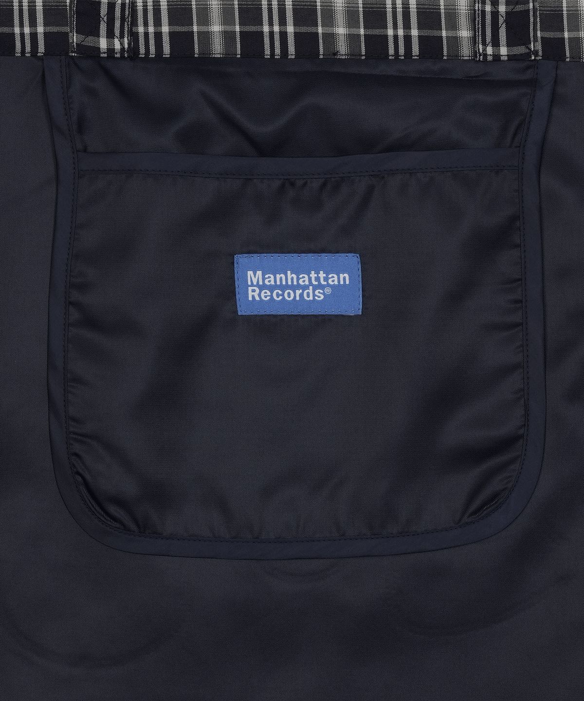 맨하탄레코즈(MANHATTAN RECORDS) MR M Note Logo Tote Bag - Navy
