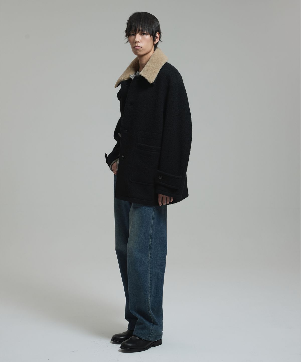 넌블랭크(NONBLANK) 디테쳐블 카라 하프 코트_BLACK