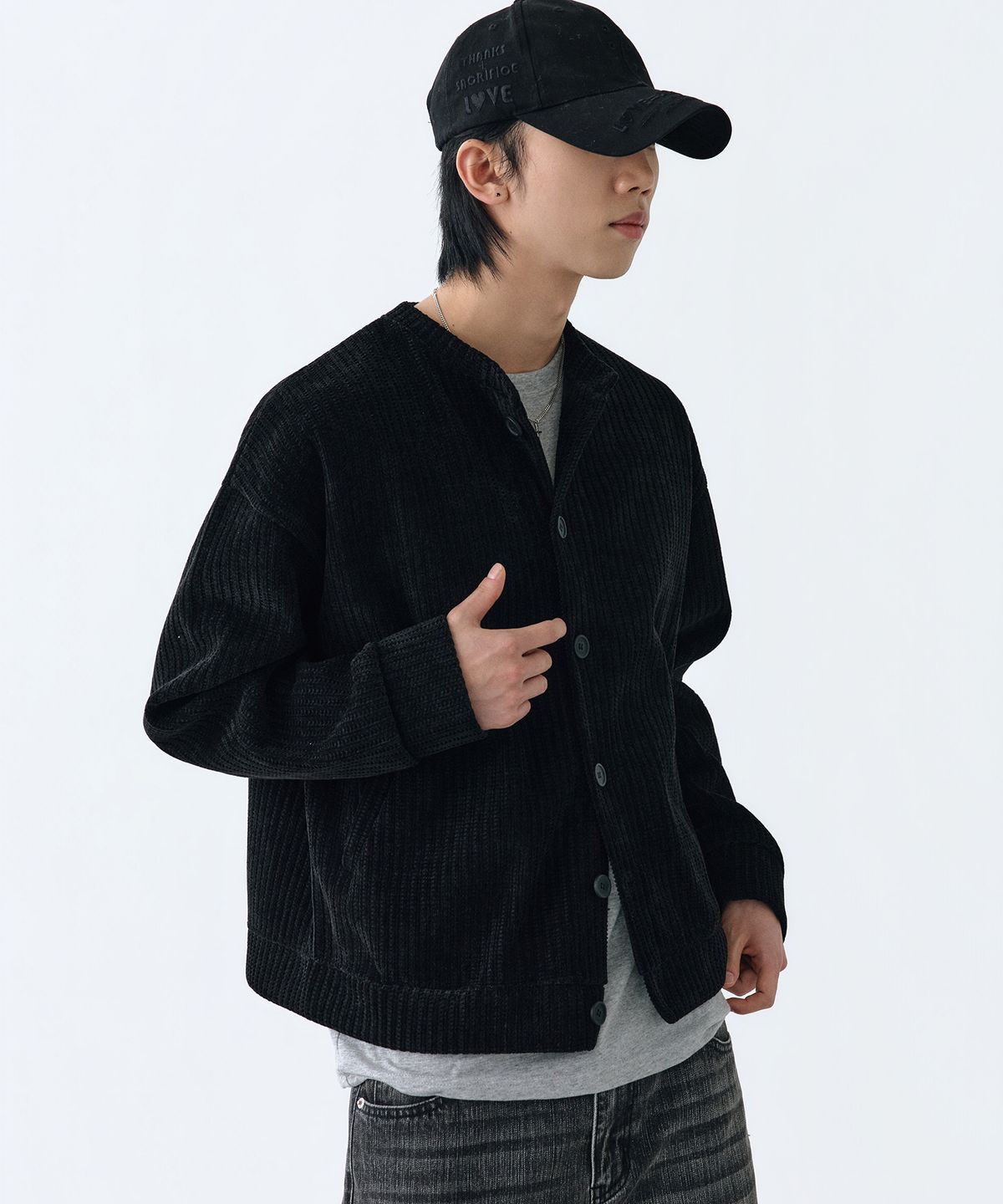 엘엑스티(LXT) 헤비웨이트 벨루아 코듀로이 버튼 가디건 [블랙]