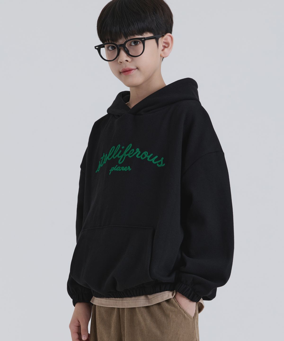 피아네르 키즈(PIANER KIDS) 체인 자수 오버핏 후드티 (블랙)