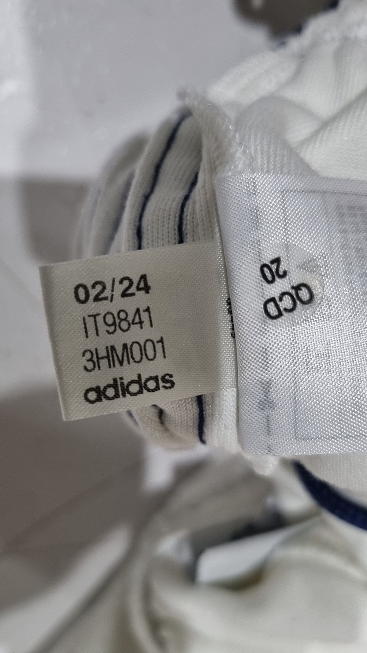 아디다스(ADIDAS) 테리 숏 팬츠 - 화이트 / IT9841 S