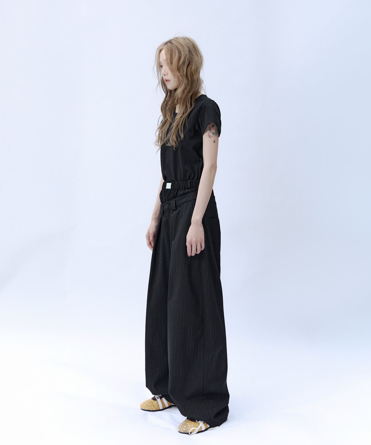 에키에타(EKIETA) Loaf Pants