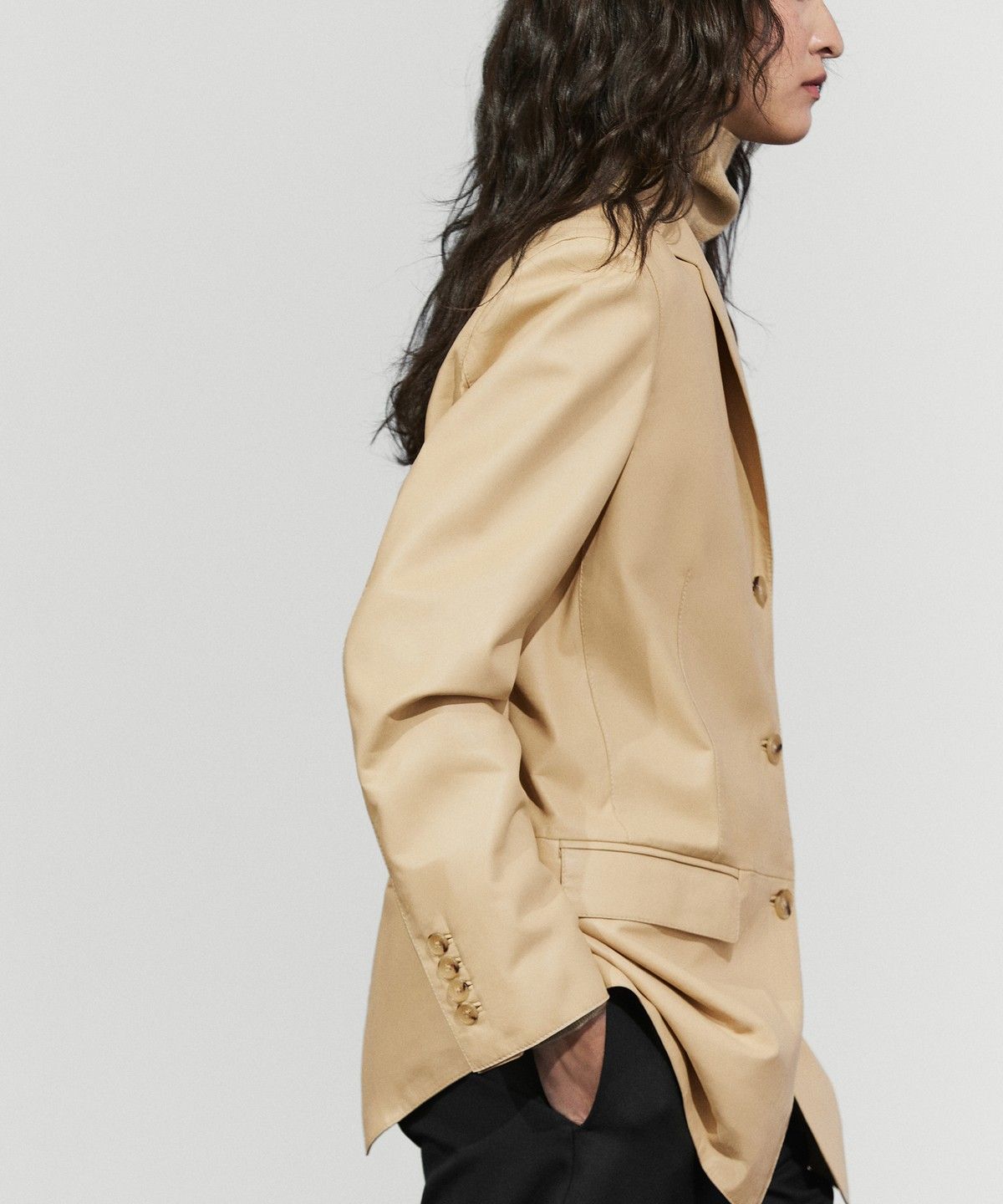 마시모두띠(MASSIMO DUTTI) 나파 가죽 블레이저