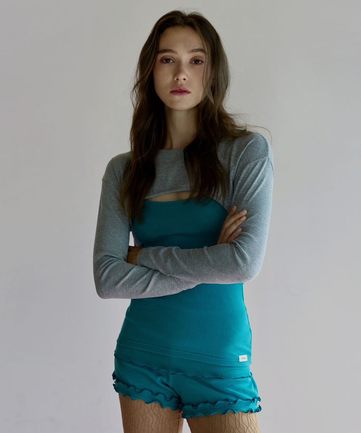 데비웨어(DEVIWEAR) 앨리 립 크롭 볼레로 DEVI-T0170-멜란지그레이