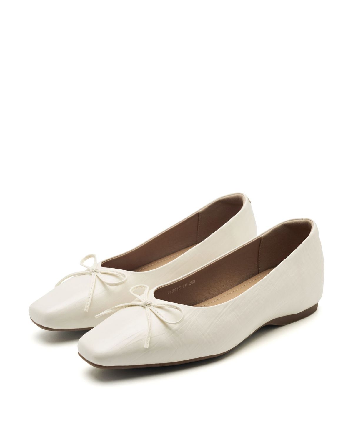 스퍼(SPUR) Rossane V-Line Comfort Pumps 힐 펌프스 3cm -WA9018 (3color)