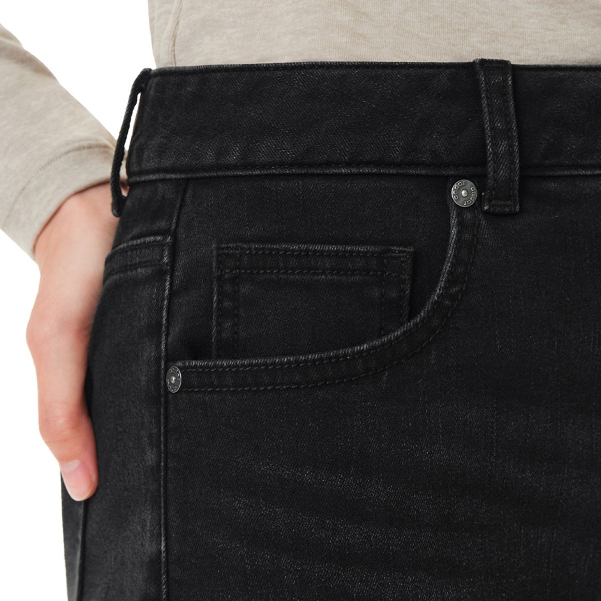 안다르(ANDAR) 에어데님 약기모 세미 와이드 블랙진