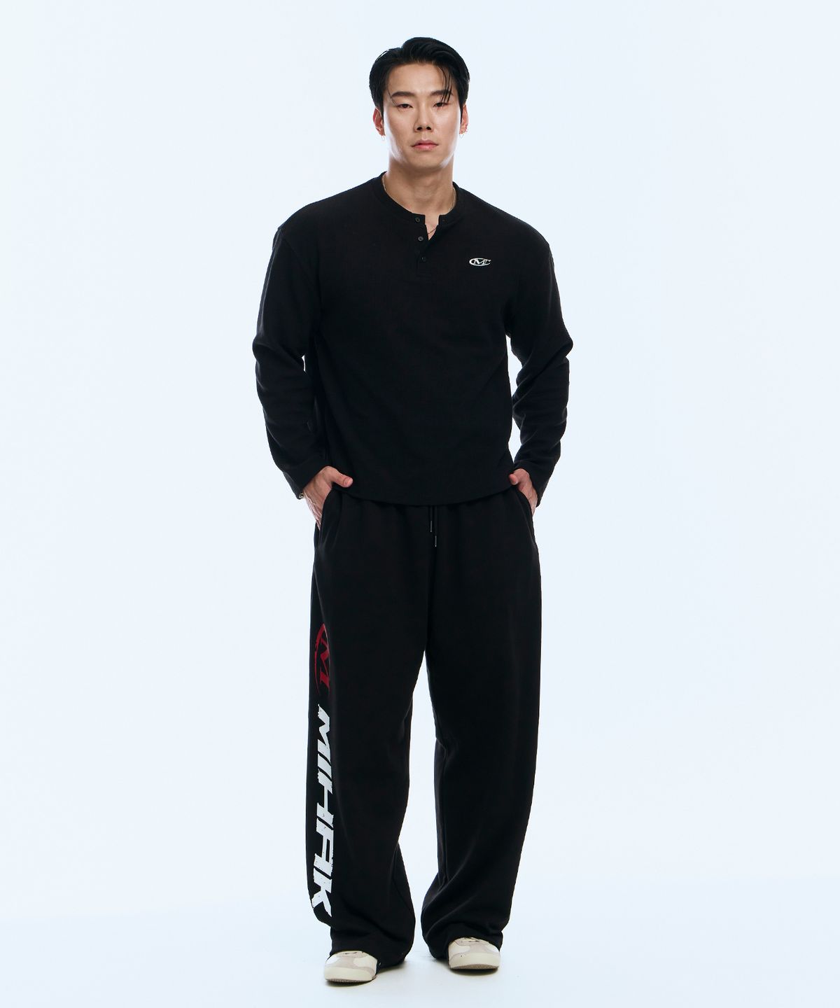 미학(MIHAK) 스폰서 크랙 와이드 팬츠 (BLACK)