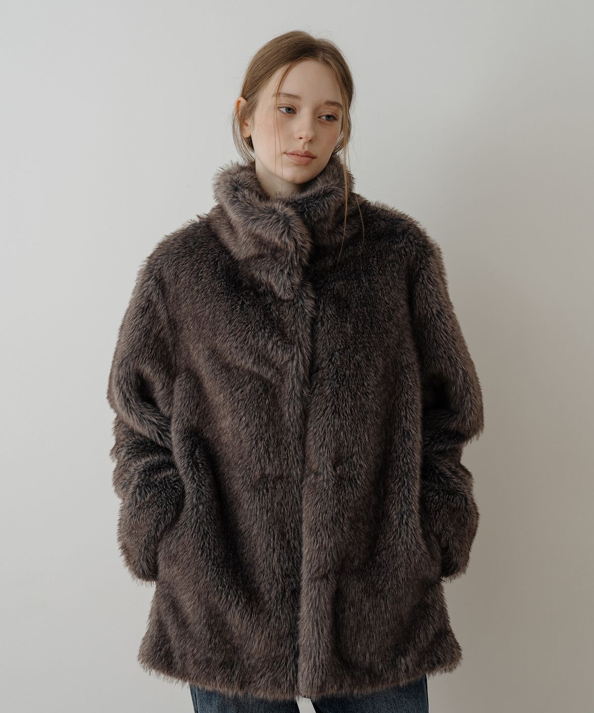 클루니(CLUNY) High Neck Fur Half Coat - Mocha