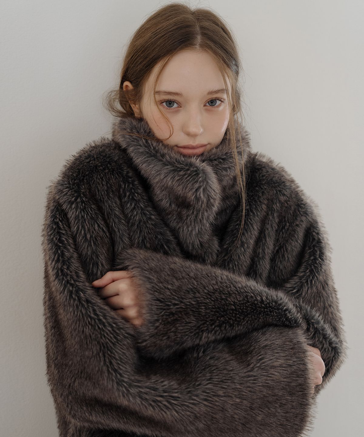 클루니(CLUNY) High Neck Fur Half Coat - Mocha