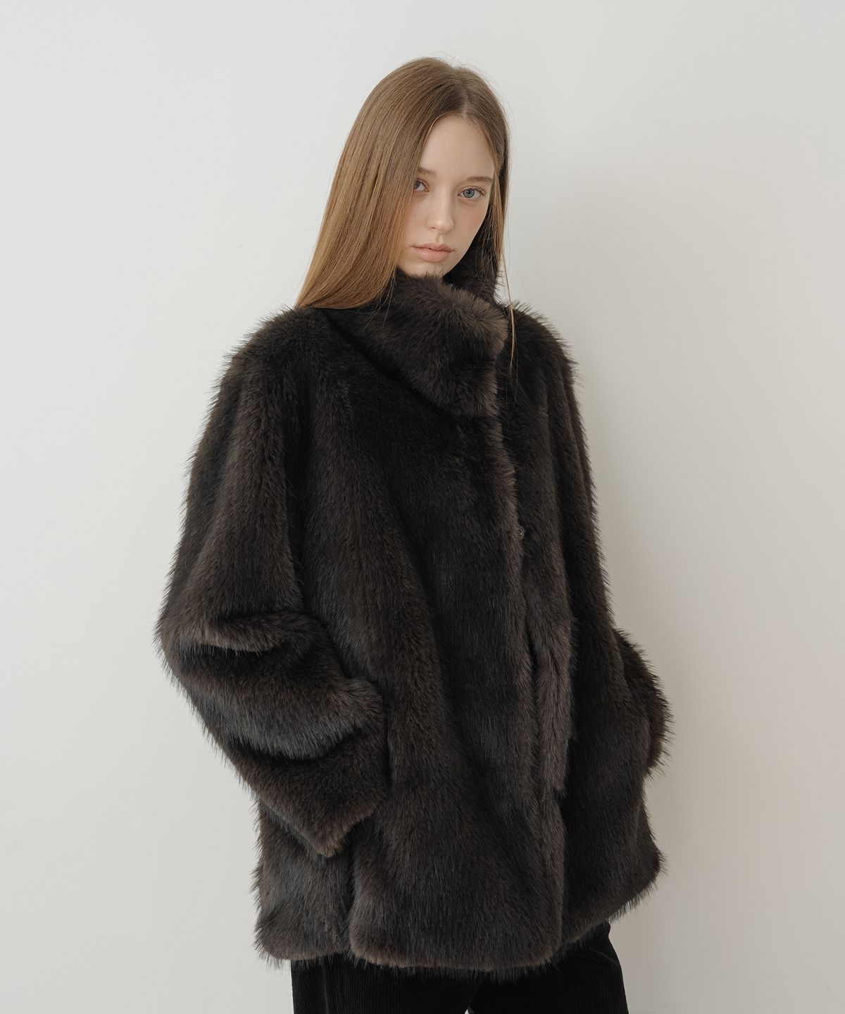 클루니(CLUNY) Sway Fur Half Coat - Deep Brown