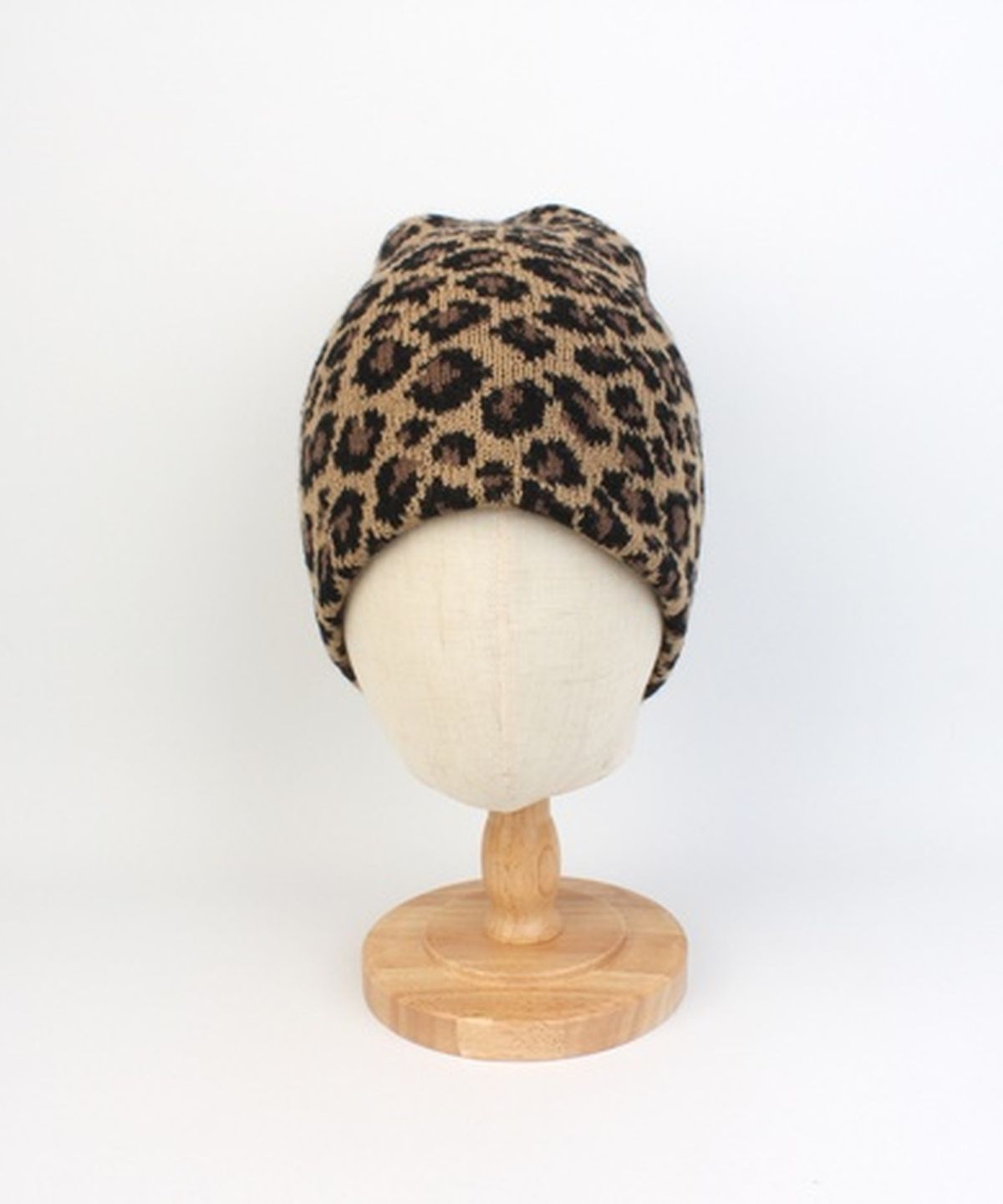 유니버셜 케미스트리(UNIVERSAL CHEMISTRY) Leopard Knit Beige Beanie 호피비니