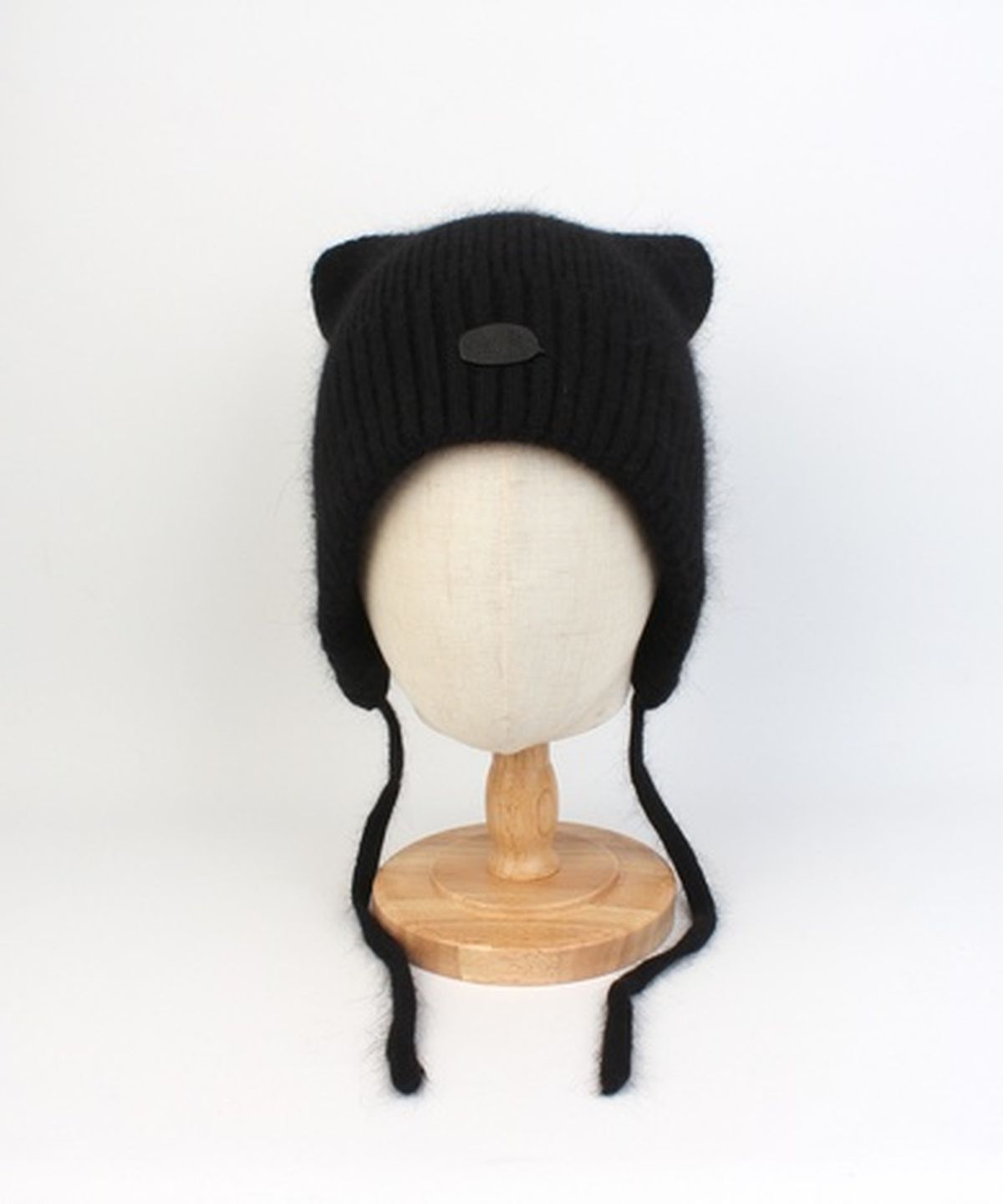 유니버셜 케미스트리(UNIVERSAL CHEMISTRY) Soft Wool Cat Black Bonnet Hat 고양이모자