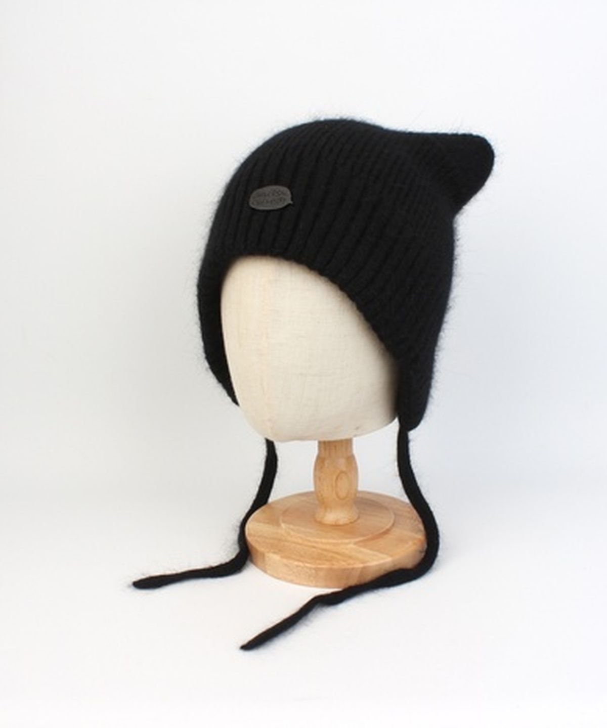 유니버셜 케미스트리(UNIVERSAL CHEMISTRY) Soft Wool Cat Black Bonnet Hat 고양이모자