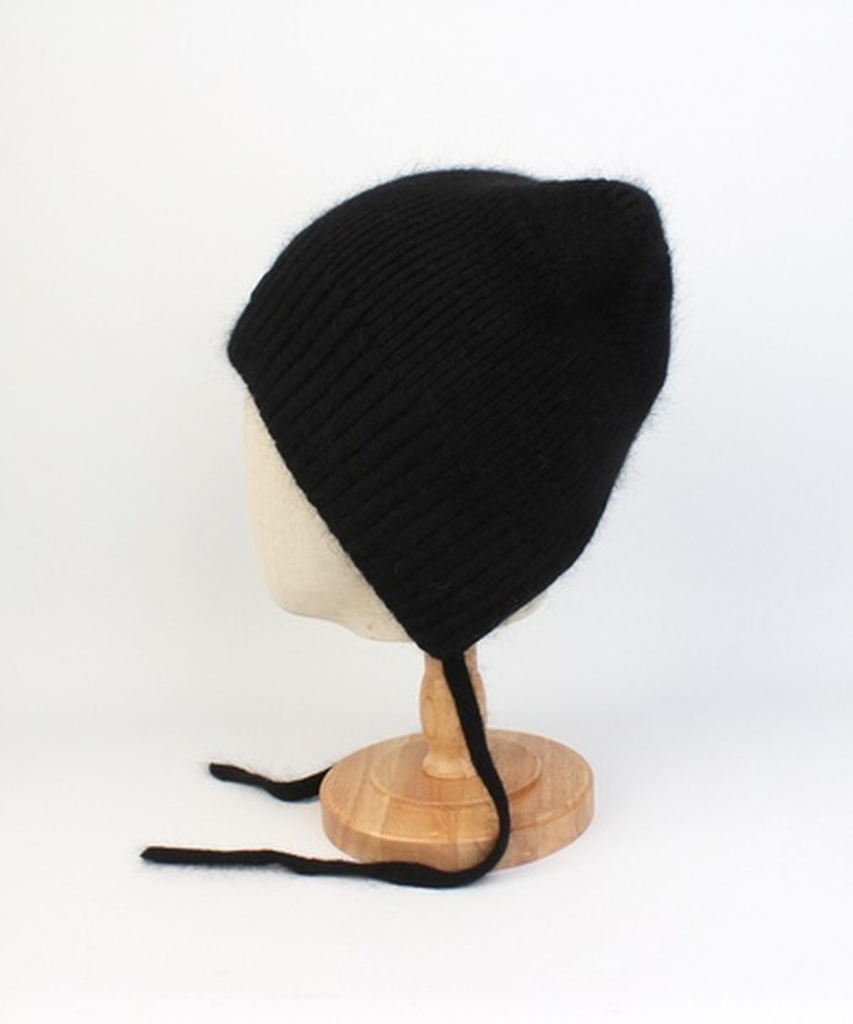유니버셜 케미스트리(UNIVERSAL CHEMISTRY) Soft Wool Cat Black Bonnet Hat 고양이모자