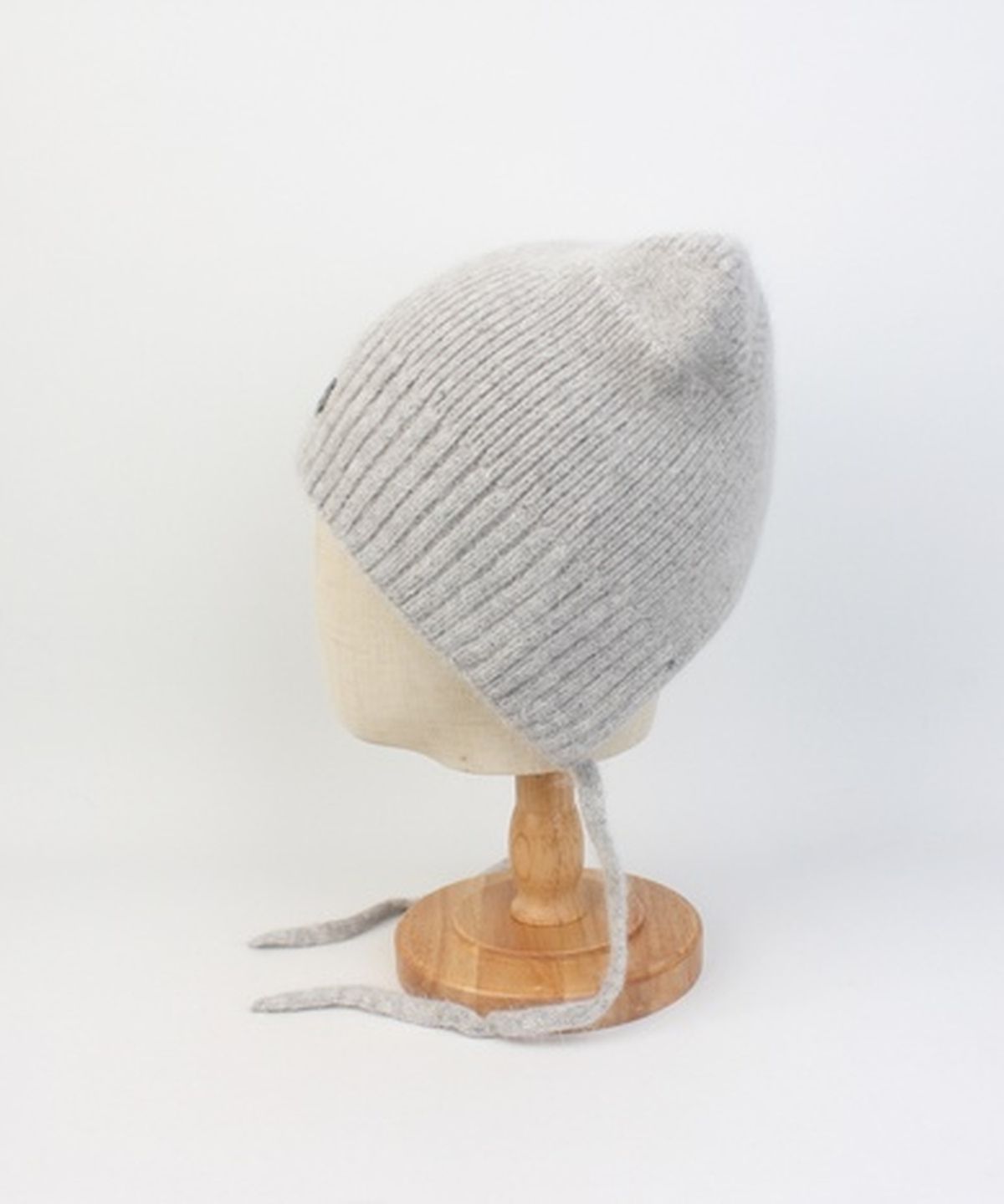 유니버셜 케미스트리(UNIVERSAL CHEMISTRY) Soft Wool Cat Gray Bonnet Hat 고양이모자