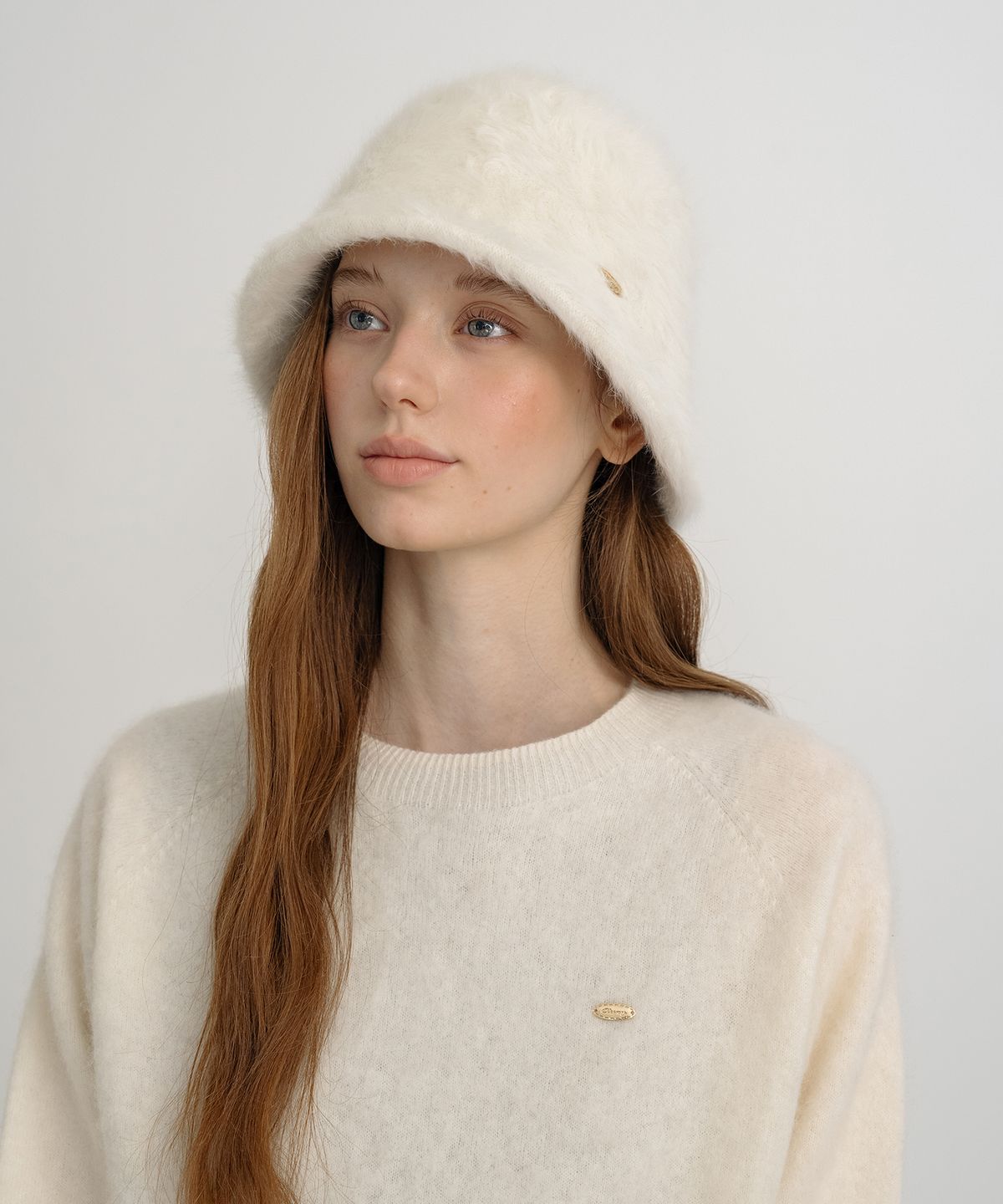 클루니(CLUNY) Soft Angora Cloche Hat - White