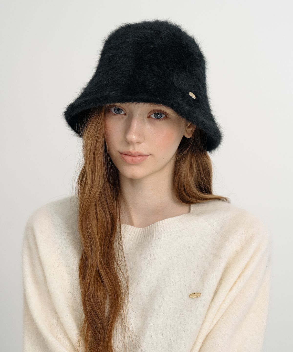 클루니(CLUNY) Soft Angora Cloche Hat - Black