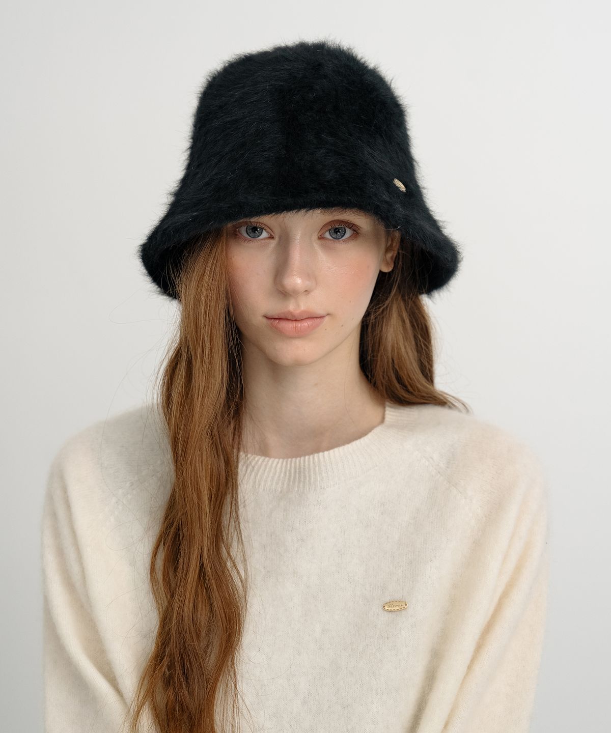 클루니(CLUNY) Soft Angora Cloche Hat - Black