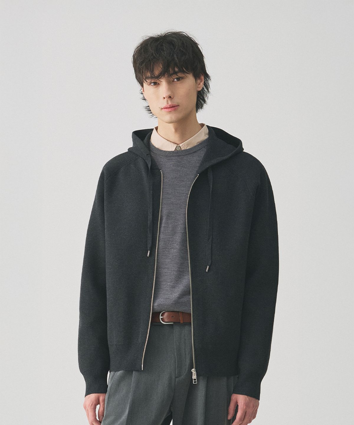 건지 울른스(Guernsey Woollens) 더블 스트럭쳐 후드 니트 집업 - 차콜