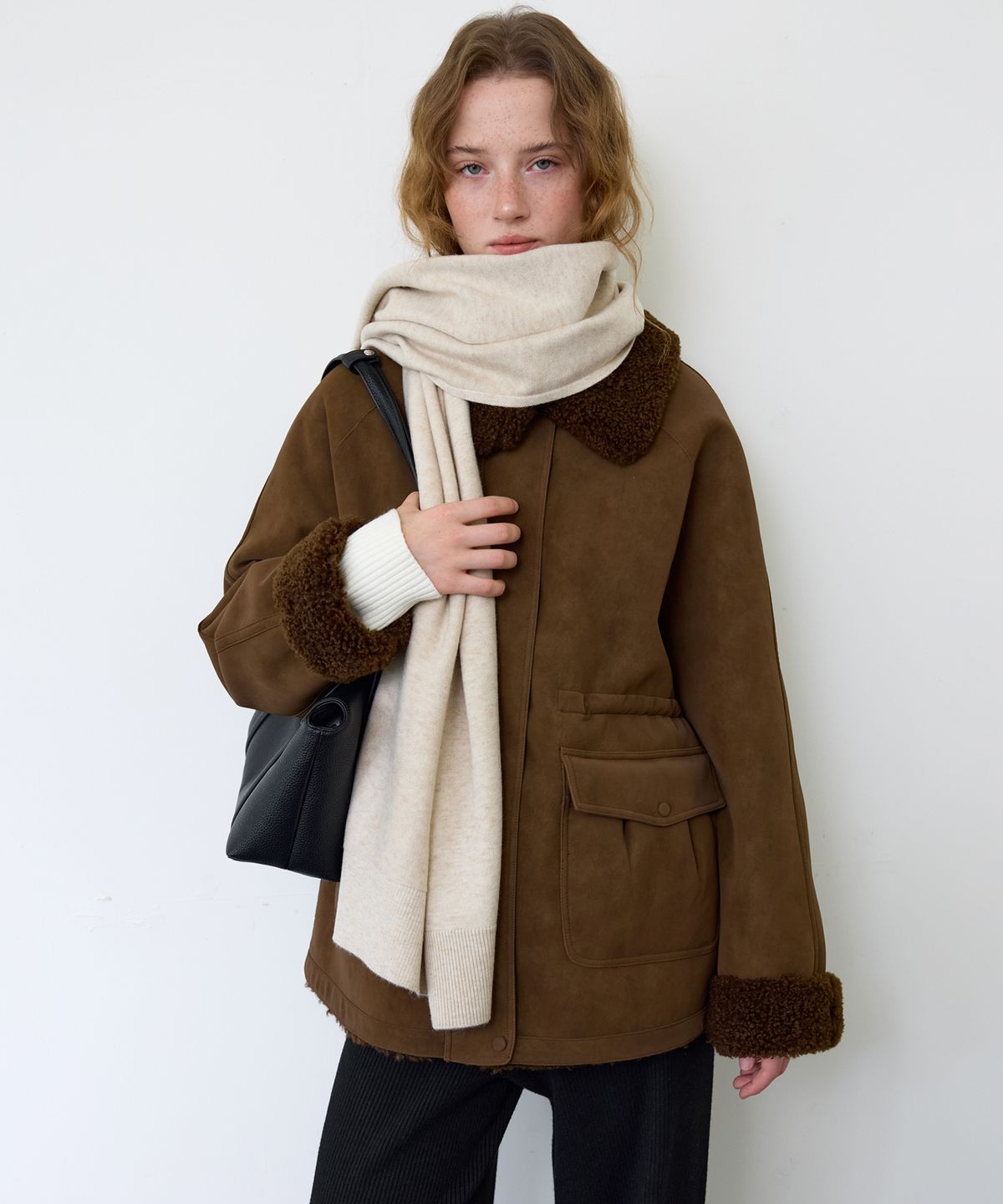 어몽(AMONG) A SOFT KINT MUFFLER_IVORY
